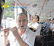 В музыкальном трамвайчике